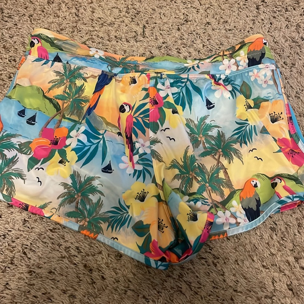 Size 10 Tropical Print Women's Swim Shorts - Picture 2 of 2